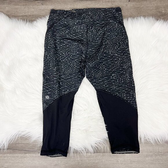 Lululemon Women 6 Outrun Printed Crop 17" Mesh Leggings Athletic Running Fitness - Picture 2 of 9